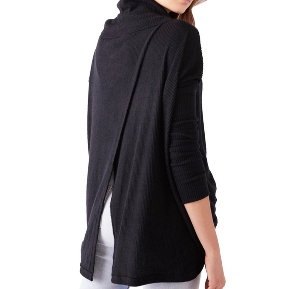 ⚜️ FREE PEOPLE Juicy cowl neck off the shoulder waffle tunic sweater sz L - Picture 2 of 9